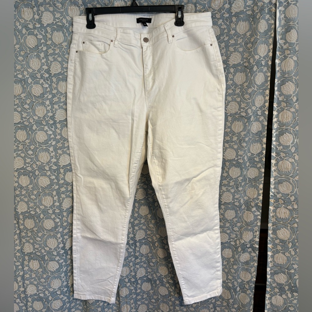 Ann Taylor White Skinny Jeans